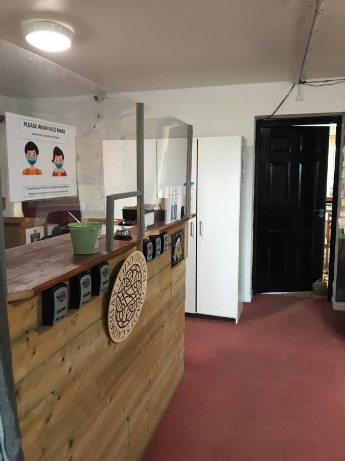 Finn Mccools Giants Causeway Hostel ブッシュミルズ エクステリア 写真