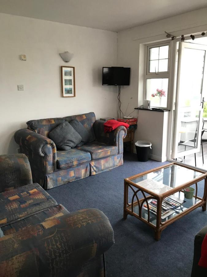 Finn Mccools Giants Causeway Hostel ブッシュミルズ エクステリア 写真