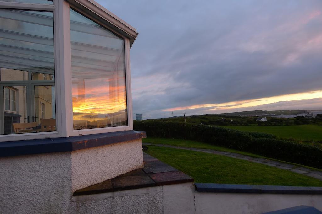 Finn Mccools Giants Causeway Hostel ブッシュミルズ エクステリア 写真